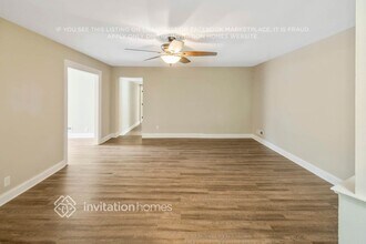 1500 Thompson Ave in Charlotte, NC - Foto de edificio - Building Photo