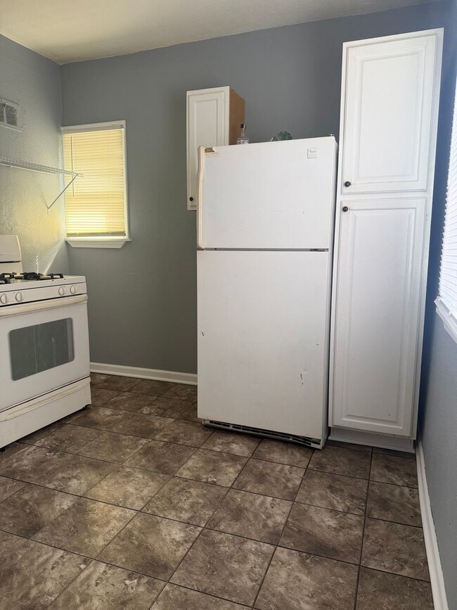 property at 3433 N Palmer St