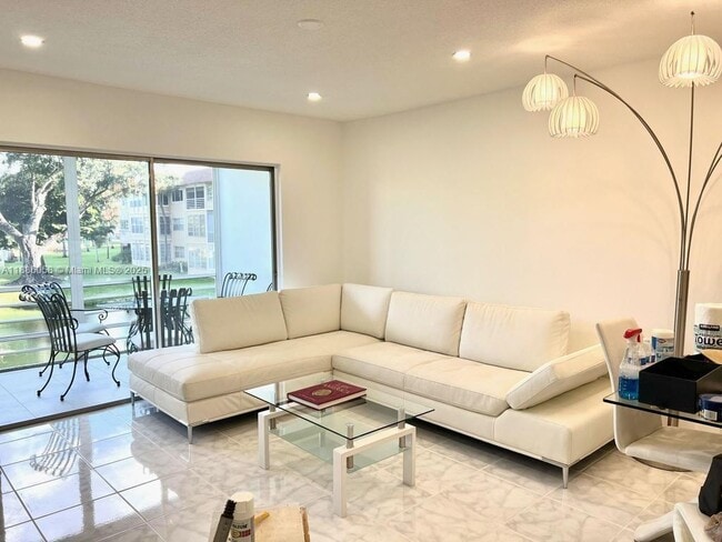 property at 5051 W Oakland Park Blvd