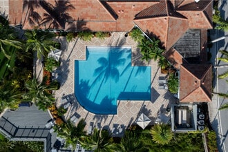 Polo Lakes in Wellington, FL - Foto de edificio - Building Photo