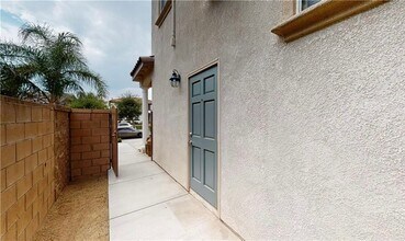 6029 Lily Rock Dr in Fontana, CA - Building Photo - Building Photo