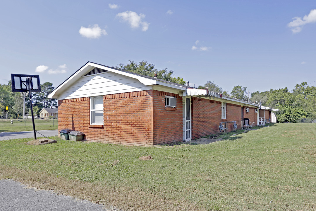 4080 E Huntsville Rd in Fayetteville, AR - Foto de edificio