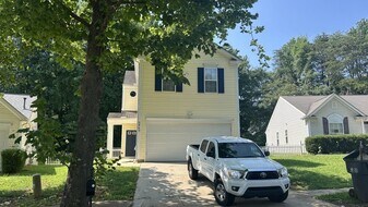 2840 Oasis Ln in Charlotte, NC - Building Photo