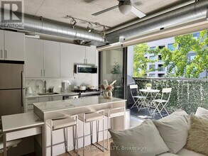 533 Richmond St W in Toronto, ON - Building Photo - Building Photo