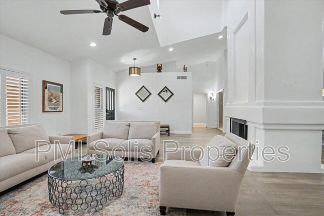 10198 E San Salvador Dr