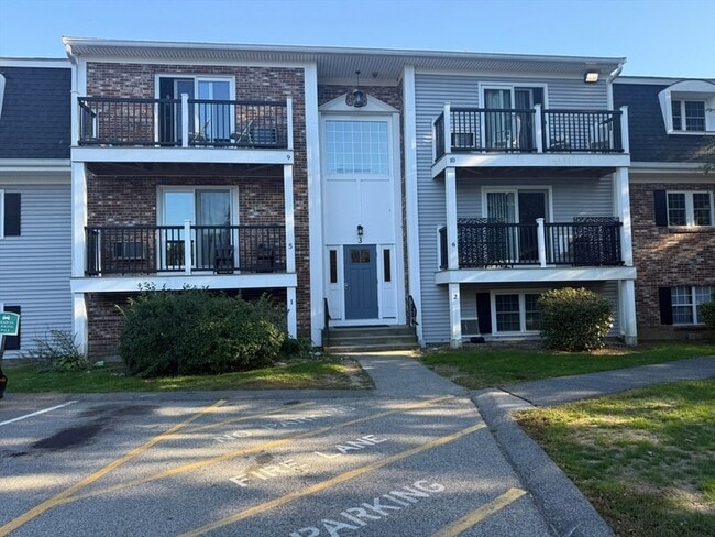3 Chapel Hill Dr, Unit 2