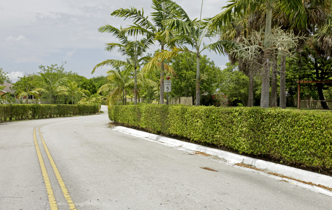 Cutler Bay Apartments in Miami, FL - Foto de edificio