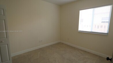 16476 SW 76th St in Miami, FL - Building Photo - Building Photo