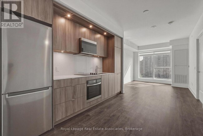 25 Cordova Ave in Toronto, ON - Building Photo - Building Photo