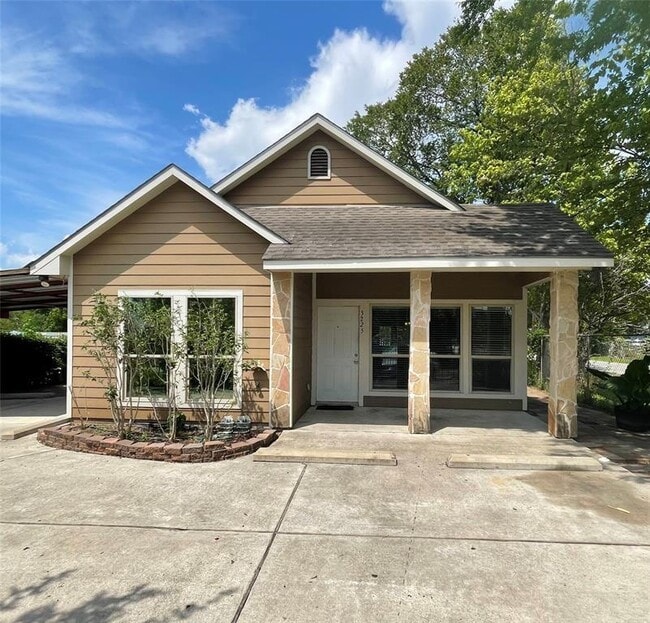 property at 3225 Hurley St