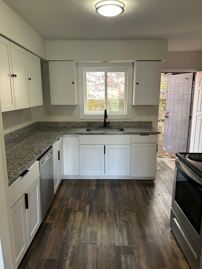 709 Summit Ave in East Ridge, TN - Building Photo - Building Photo