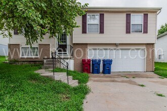 8115 N 153rd Ave in Bennington, NE - Building Photo - Building Photo