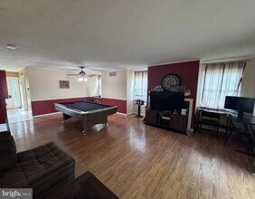 407 Navajo Dr in Royersford, PA - Building Photo - Building Photo