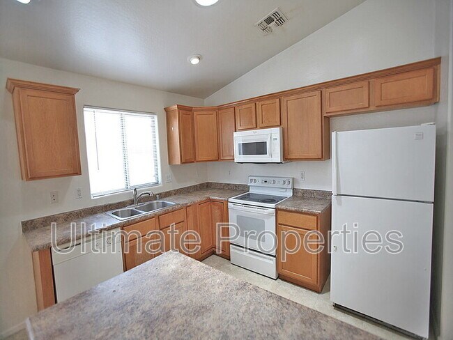 5921 S 249th Dr in Buckeye, AZ - Building Photo - Building Photo
