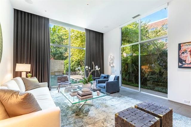 property at 2845 Lee St