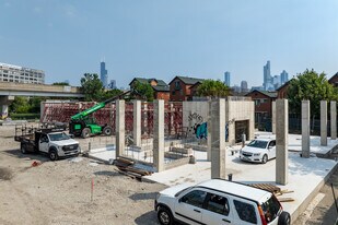 Evergreen Garden in Chicago, IL - Building Photo