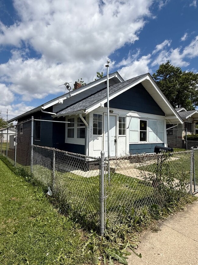 1232 E 28th St in Anderson, IN - Building Photo - Building Photo