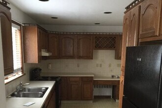 17 Norfolk Ave, Unit 17 in Swampscott, MA - Building Photo - Building Photo