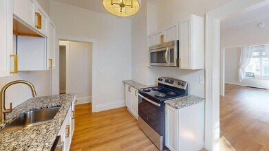 121 College Pl in Ypsilanti, MI - Building Photo - Building Photo