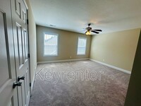 10708 Meriwether Ln in Knoxville, TN - Foto de edificio - Building Photo