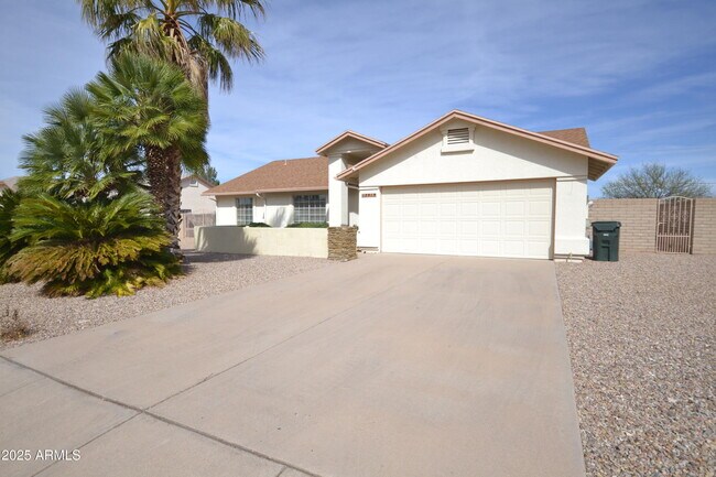 property at 2919 S Player Ave