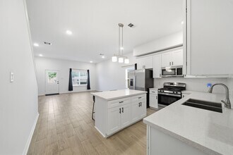 4615 Ireland St in Houston, TX - Building Photo - Building Photo