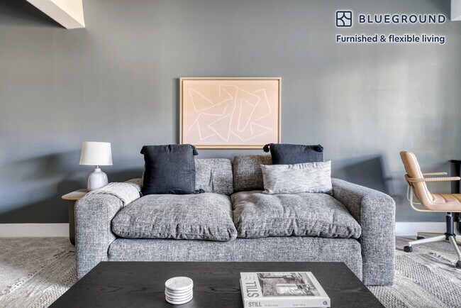 350 Sharon Park Dr, Unit FL2-ID1099 in Menlo Park, CA - Building Photo - Building Photo