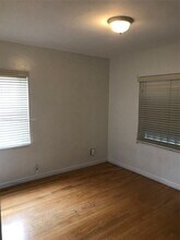 516 SW 10th St in Miami, FL - Building Photo - Building Photo