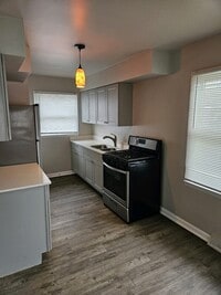 1231 Logan St photo'