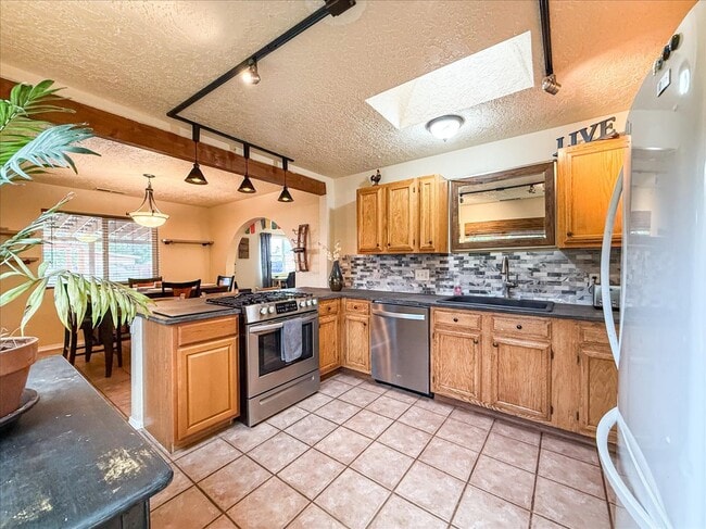 521 Camino Solano in Santa Fe, NM - Building Photo - Building Photo