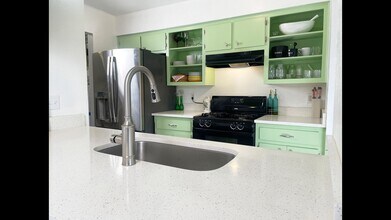 5000 Mashie Cove in Austin, TX - Building Photo - Building Photo