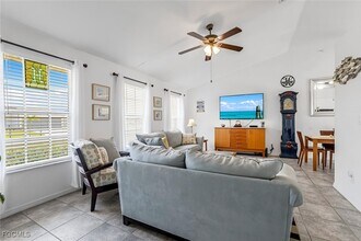 3518 SW 8th Ct in Cape Coral, FL - Building Photo - Building Photo