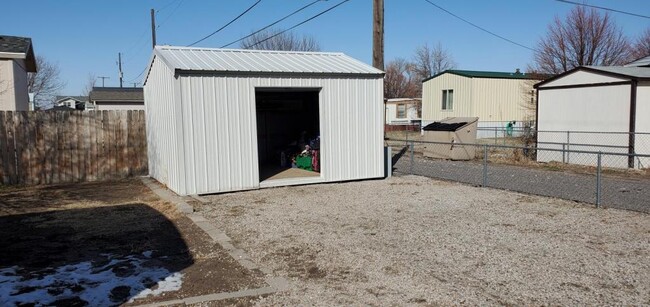 502 Kochia Way in Sterling, CO - Building Photo - Building Photo