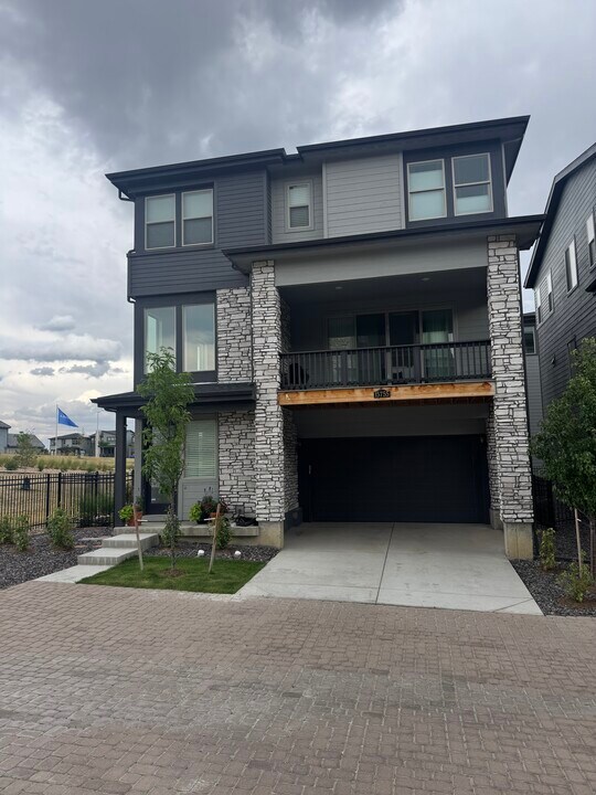 15755 W Girard Ave in Morrison, CO - Building Photo