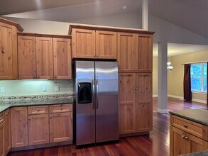 2842 NW Windham Loop in Bend, OR - Building Photo - Building Photo