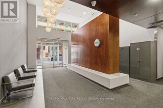 360 McLeod St in Ottawa, ON - Building Photo - Building Photo