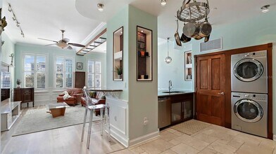 405 Central Ave in St. Petersburg, FL - Building Photo - Building Photo