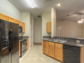 2748 Cross Creek Dr in Green Cove Springs, FL - Building Photo - Building Photo