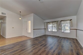 3024 Nutwood St in Las Vegas, NV - Building Photo - Building Photo