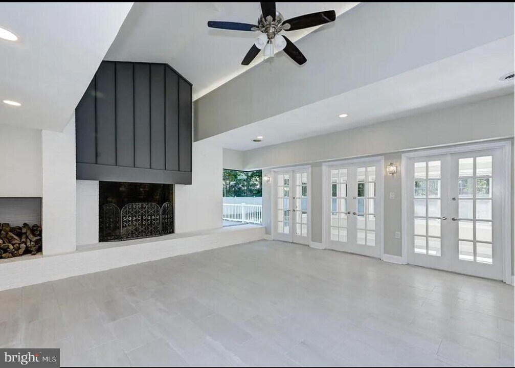 709 Kresson Rd in Cherry Hill Township, NJ - Building Photo