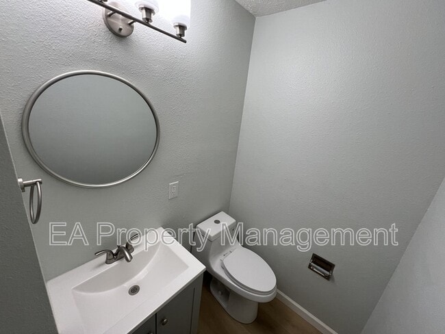 6012 Calle Nueve NW in Albuquerque, NM - Building Photo - Building Photo