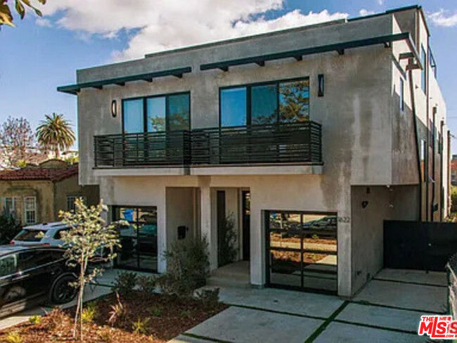 property at 1622 S Bedford St
