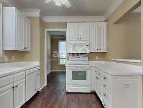 4909 Heritage Woods Ct in Greensboro, NC - Building Photo - Building Photo