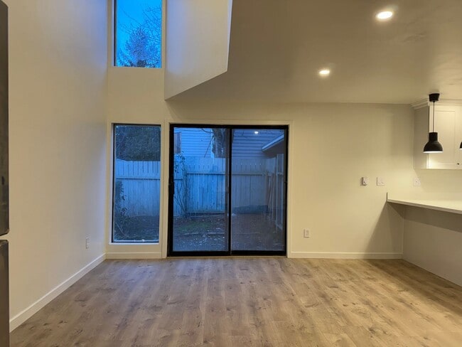 property at 12531 SE 42nd St