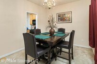 513 Crimson Ridge Dr photo'