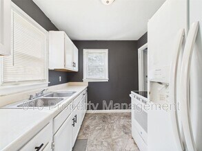 3354 Jackson Ave in Kansas City, MO - Building Photo - Building Photo