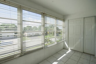 2102 NE 1st Way in Boynton Beach, FL - Building Photo - Building Photo