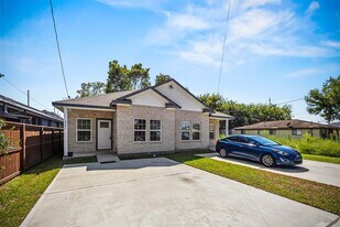 426 New Hampshire St in Houston, TX - Building Photo