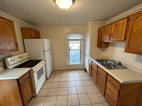 800 F Ave NW in Cedar Rapids, IA - Building Photo - Building Photo