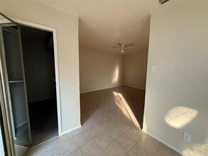 5005 Galaxie Rd in Garland, TX - Foto de edificio - Building Photo